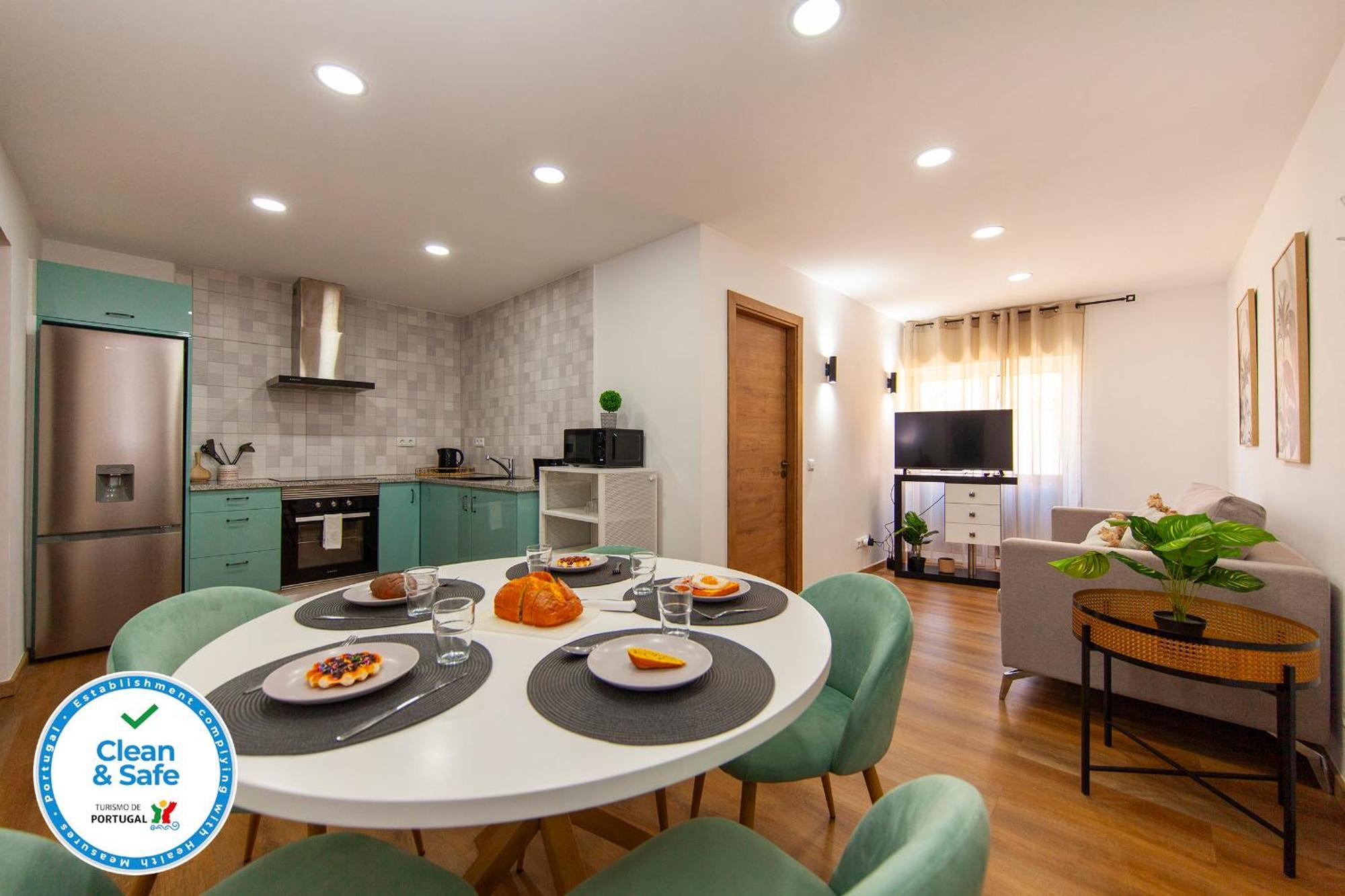 B55 - Santo Amaro Hill Apartment Lagos Buitenkant foto